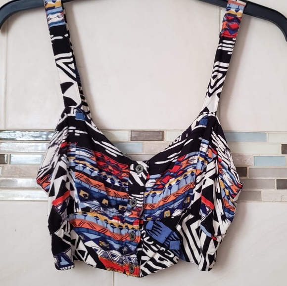 🌠Ellie🌠 aztec print crop top - Picture 2 of 4